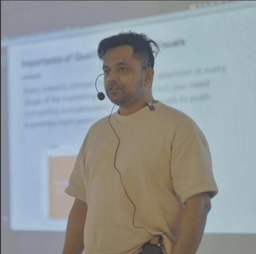 Milind Gupta headshot